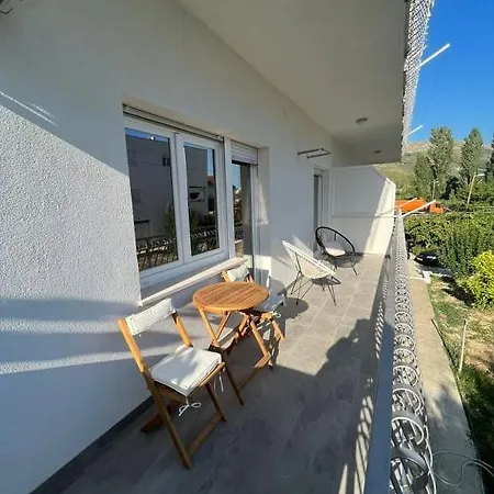 Luce - Dome Σπλιτ